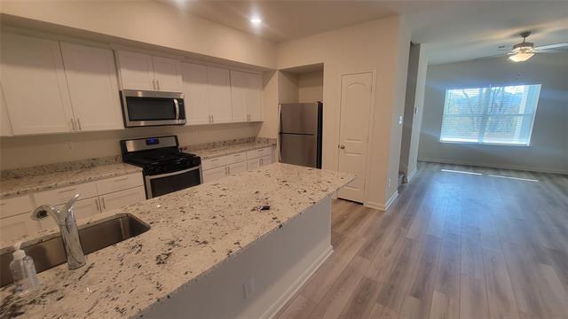 Foto del edificio - 315 Marsh Ln