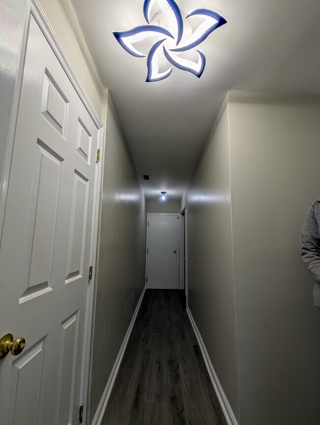 Foto del edificio - 5828 Amity Springs Dr