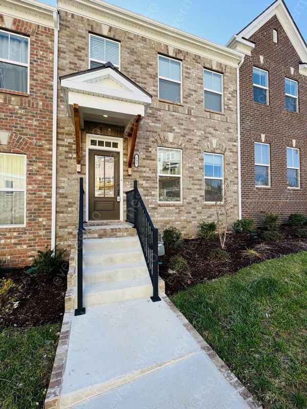 Foto principal - 132 Buckfast Ln