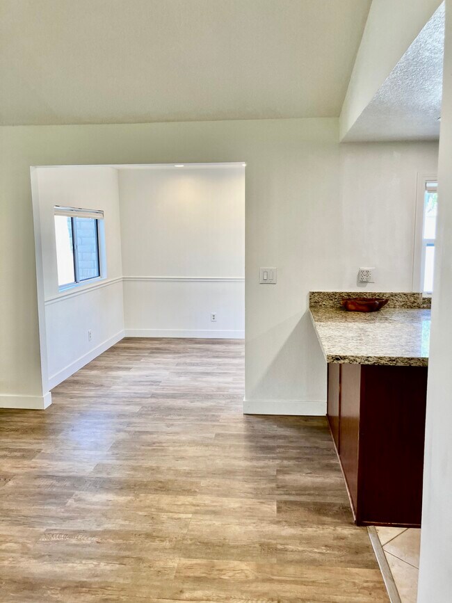 Building Photo - 2899 Thicket Pl