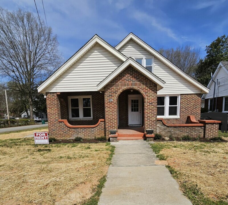 Primary Photo - 125 Walnut St