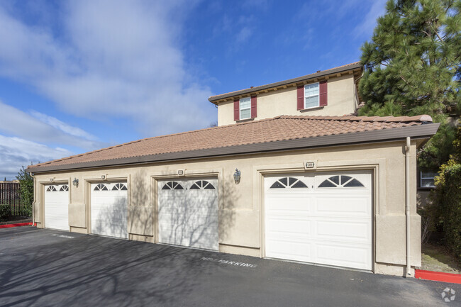 Building Photo - Tuscana Townhomes