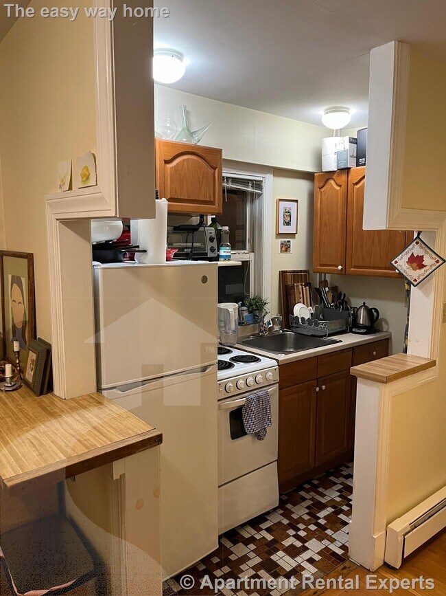 Building Photo - 213 Highland Ave