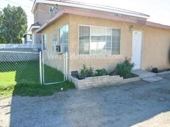Foto principal - 8940 Date St