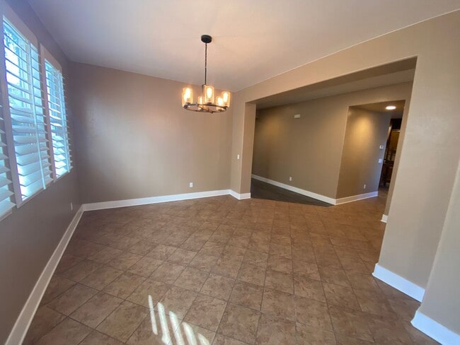 Building Photo - Move-in Special! Rancho Santa Fe Home!