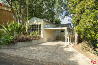 Building Photo - 816 Basin Dr