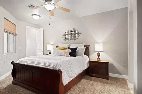 Foto del edificio - 4205 E Torrey Pines Dr