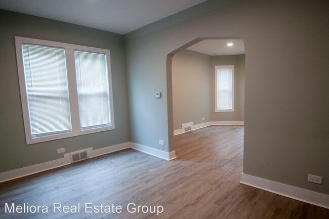 Building Photo - 4 br, 3 bath House - 7745 S Burnham Ave