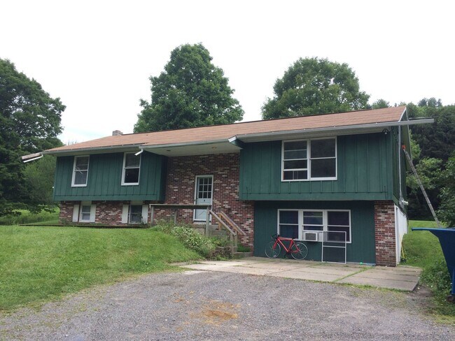 Building Photo - East Lake Rd - 4250