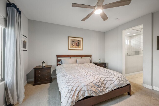 Building Photo - Stunning 3 bed/2 bath Rental in Merrill Ranch