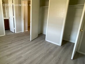 Building Photo - 1908 Wisdom Dr