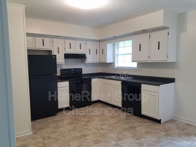 Building Photo - 4664 Cary Ln