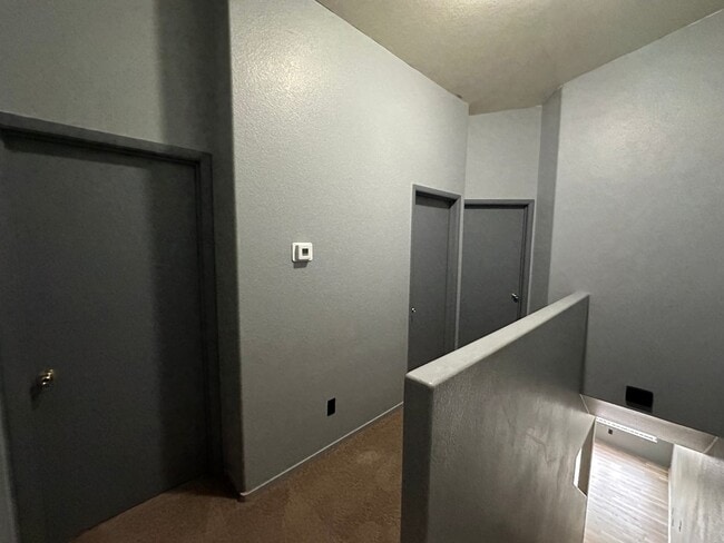 Building Photo - 2562 Land Rush Dr