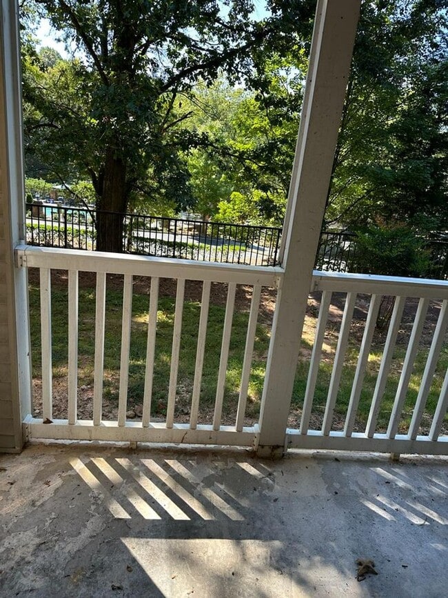 Photo - 616 Barrington Hills Dr House