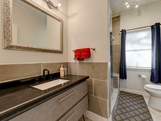 Foto del edificio - 1138 Northwestern Ave