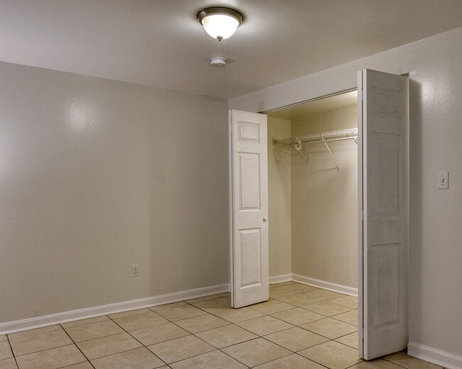 Photo - 607 Florida Ave NW Apartment