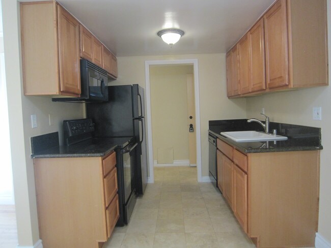 Kitchen - 2901 4th St
