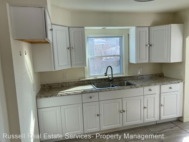 Building Photo - 3 br, 1 bath House - 1055 West 12th St.