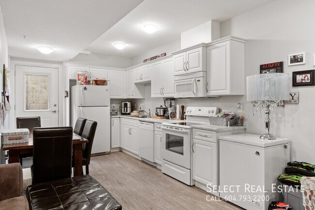 Photo du bâtiment - 44738 Vandell Dr