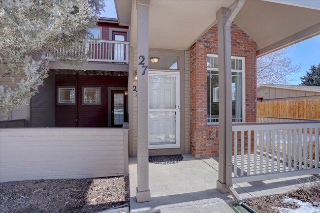 Building Photo - Longmont 3-bedroom townhome for rent