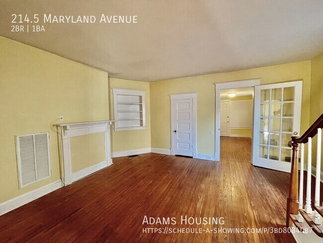 Building Photo - Large 2 Bedroom With Countless Amenities