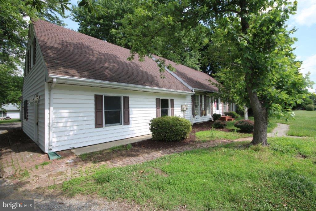Building Photo - 3830 Seymour Dr