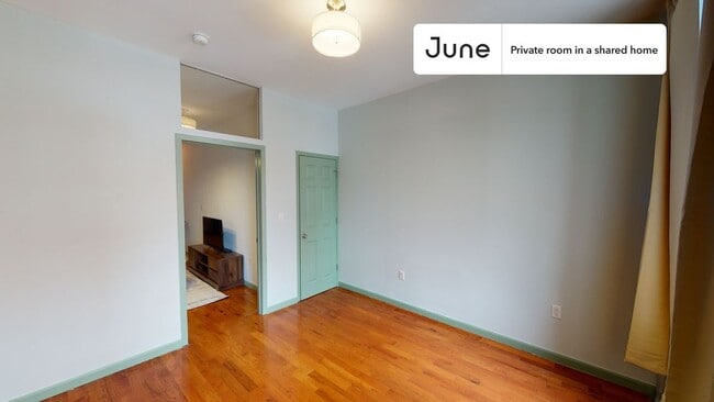 Building Photo - Room in Shared 2 bed/1 bath home
