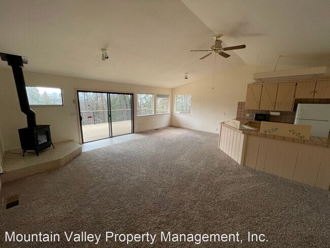 Building Photo - 3 br, 2 bath House - 14633 Banner Lava Cap