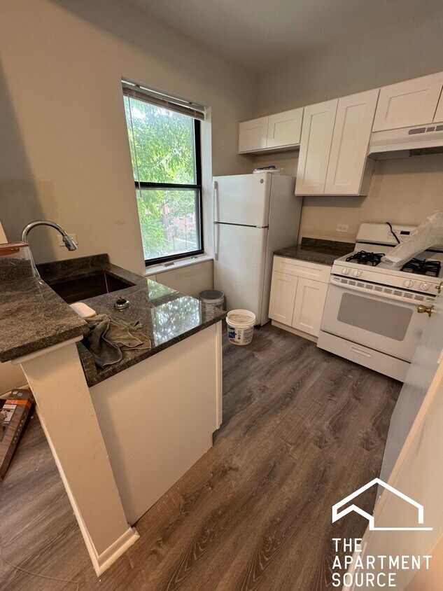 Foto principal - 7722 N Marshfield Ave