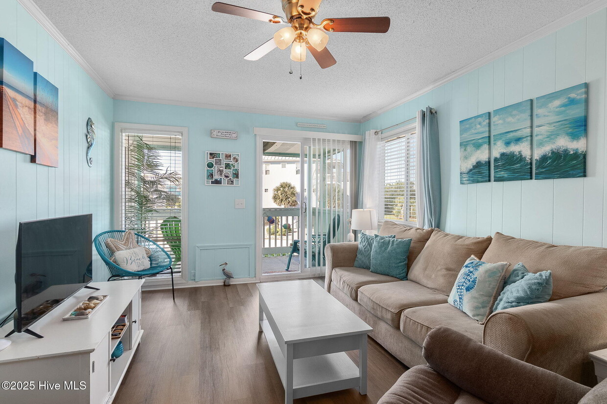 Primary Photo - 301 Commerce Way