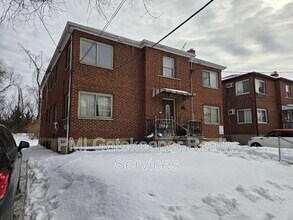 Building Photo - 7772 Stillwell Rd