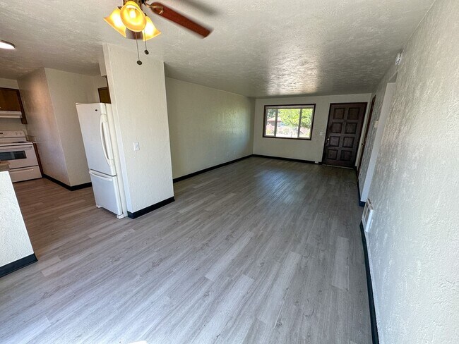 Foto del edificio - EVERGREEN1574-1594