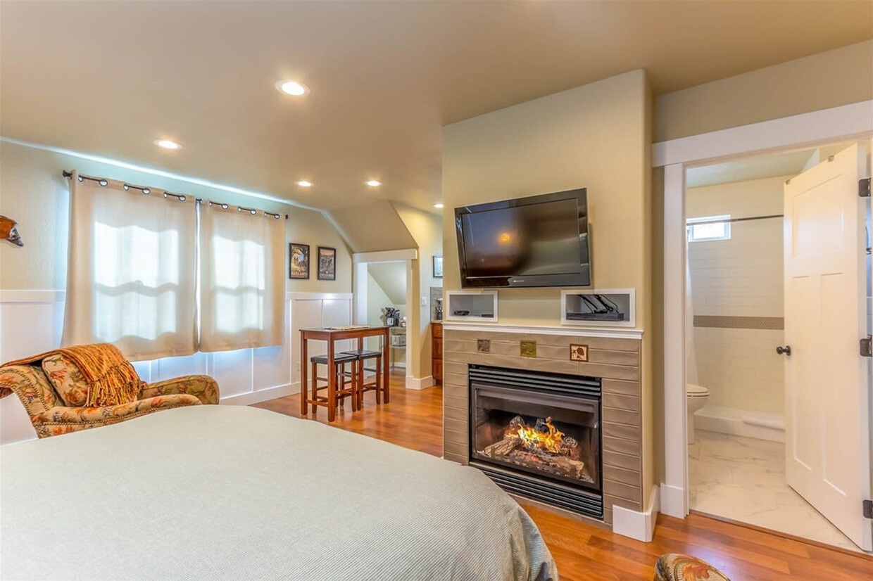 Foto principal - 1345 NW Cumberland Ave