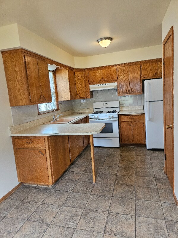 Primary Photo - 12106 W Bluemound Rd