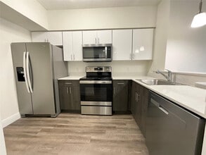 Building Photo - 7707 Northwest Dr