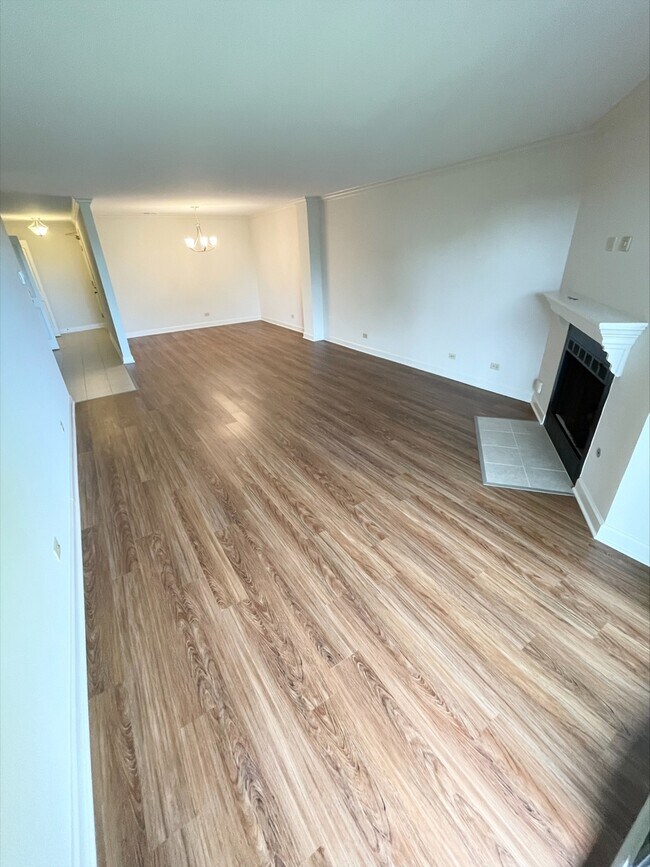 Foto del edificio - 1695 Lake Cook Rd