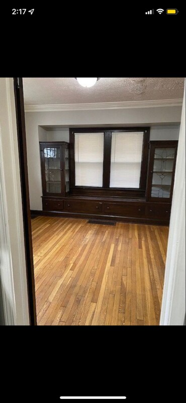 Foto del edificio - 3878 W 31st St