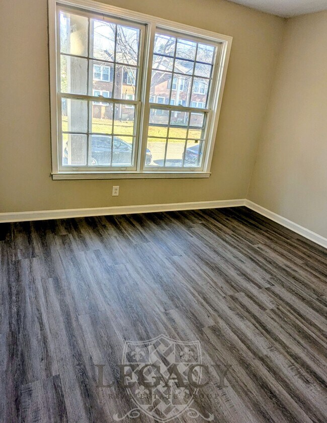 Foto del edificio - 736 Holder Dr