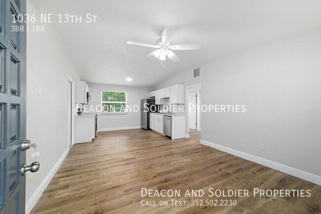 Foto del edificio - 1036 NE 13th St