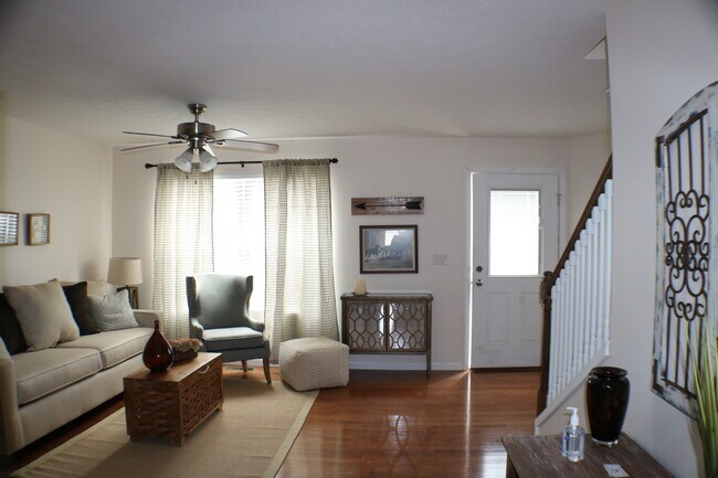 Foto del edificio - 34 Sugar Maple Ln