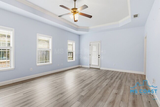 Foto del edificio - 17309 Palm Ridge Dr