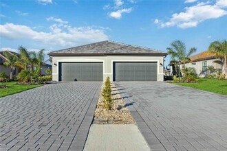 Building Photo - 5532 Sapphire Stone Cv