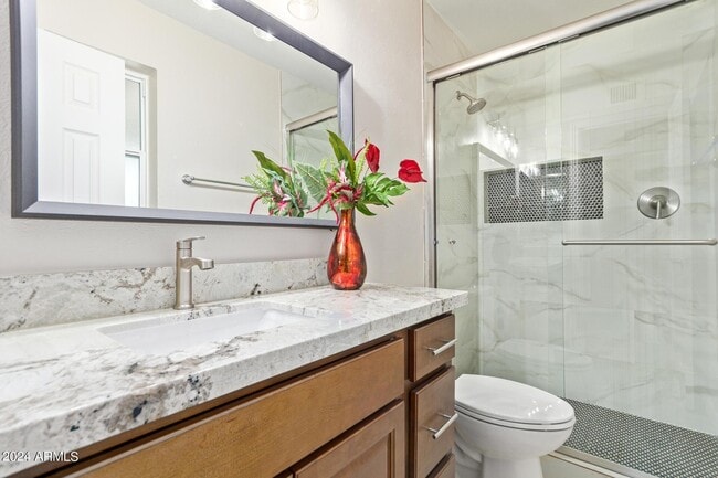 Building Photo - 1325 N 70th St