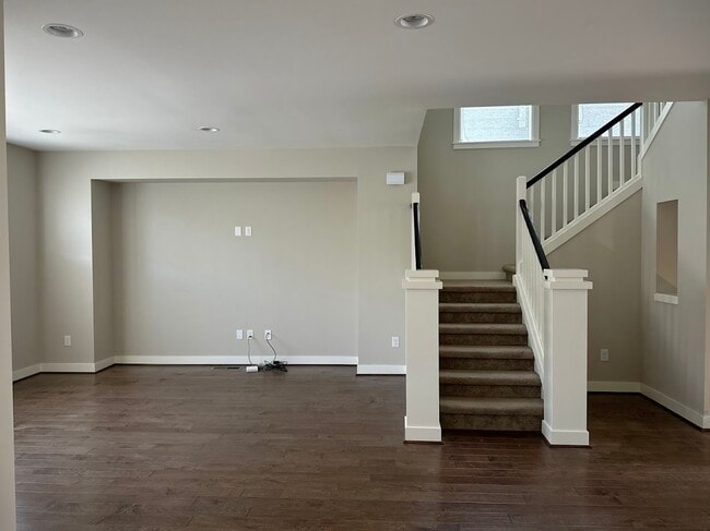 Building Photo - 23823 SE 45th Pl