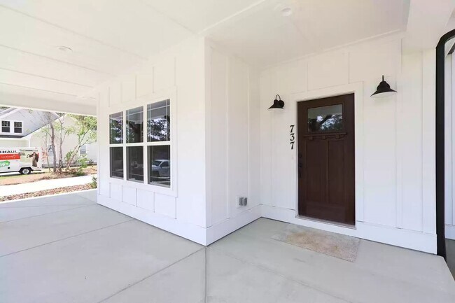Foto del edificio - Custom Build in Whispering Pines!