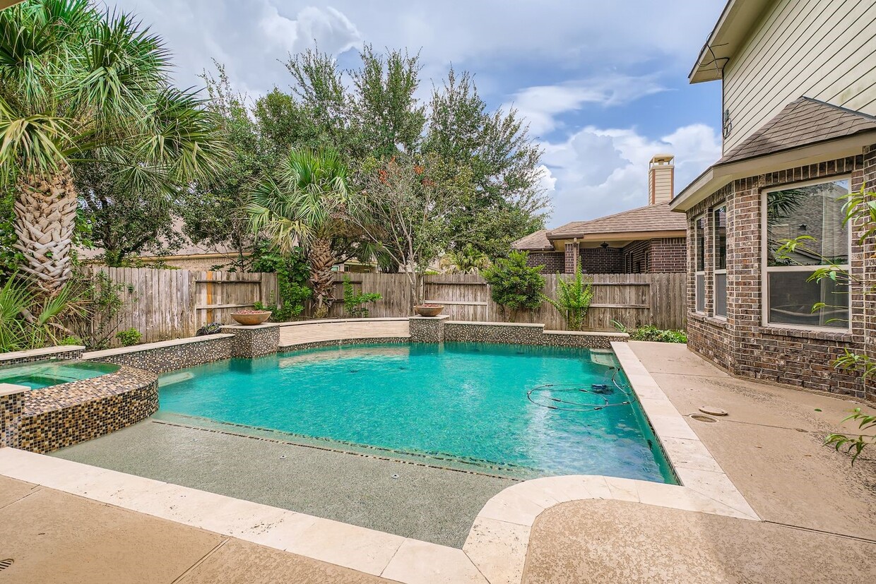 Foto principal - 28118 Harper Creek Ln