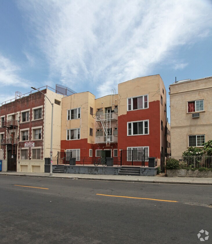 Building Photo - Metro Apartments