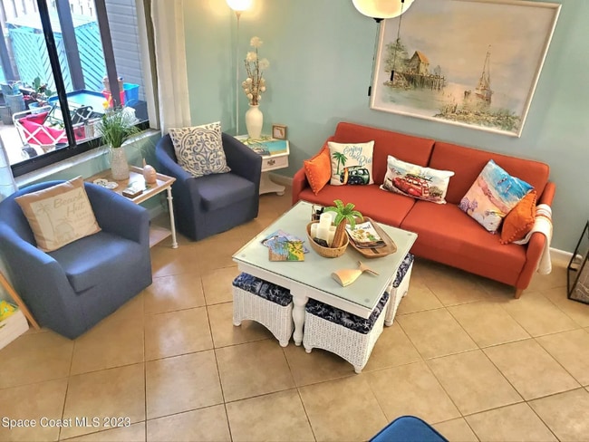 Foto del edificio - 8751 Live Oak Ct