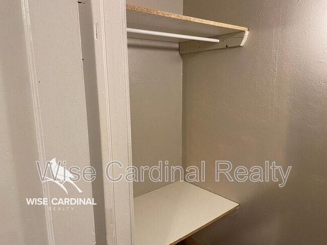 Building Photo - 1017 N Main Ave