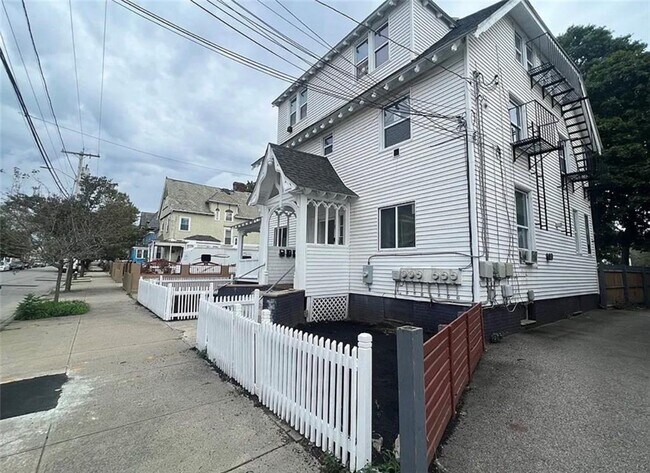 Foto del edificio - 25 Wesleyan Ave